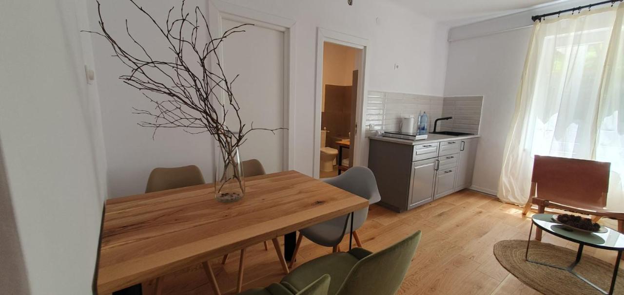The Pines Serviced Apartments براشوف المظهر الخارجي الصورة